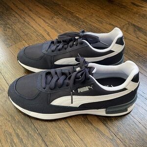 Puma Men's Navy and White Graviton Sneakers NWOT